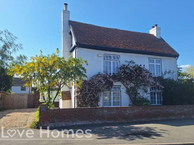 House for sale in Barton-le-clay, Bedfordshire