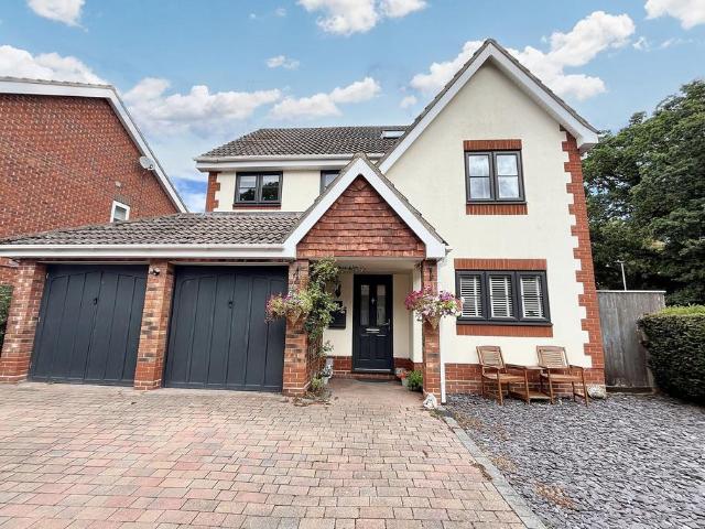 House for sale in Ebblake, Verwood
