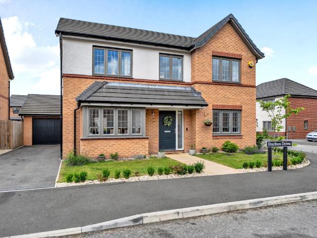 House for sale in Heath, West Yorkshire