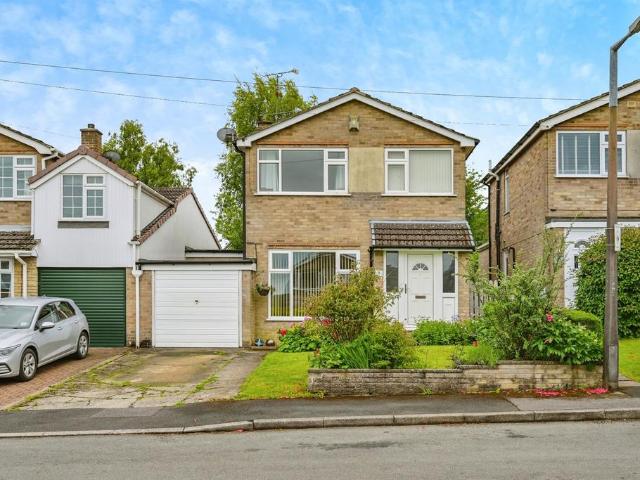 House for sale in Froggatt, East Midlands