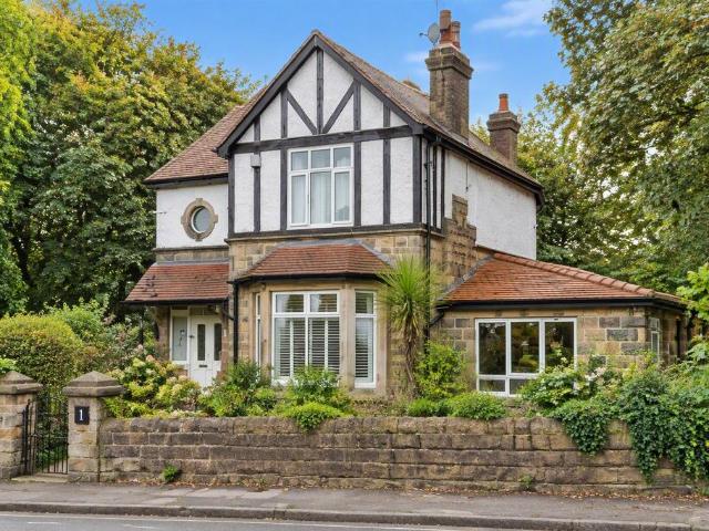 House for sale in Cragg Hill, Leeds