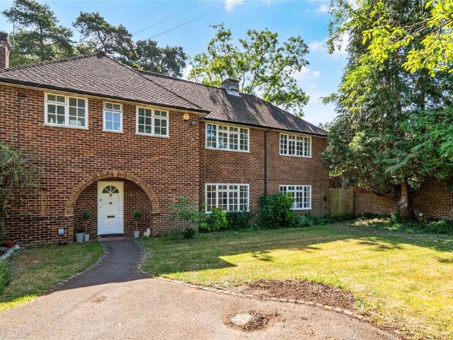 House for sale in Whiteley Village, Blackhills