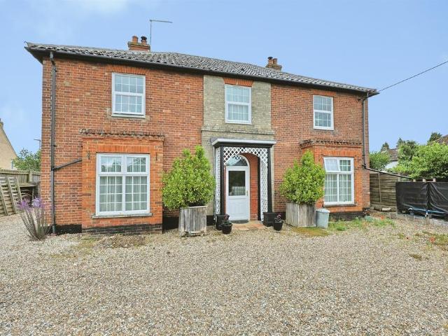 House for sale in East Tuddenham, Norfolk