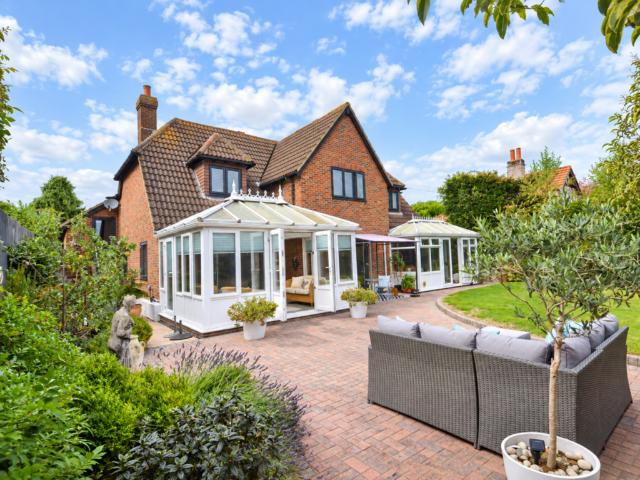 House for sale in Ash, Kent