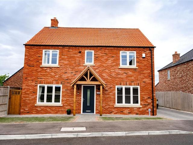 House for sale in Barnoldby Le Beck, North East Lincolnshire