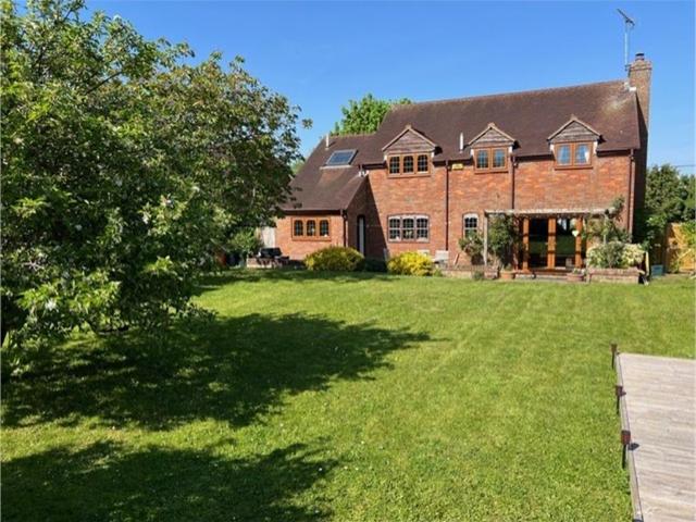 House for sale in Grendon Underwood