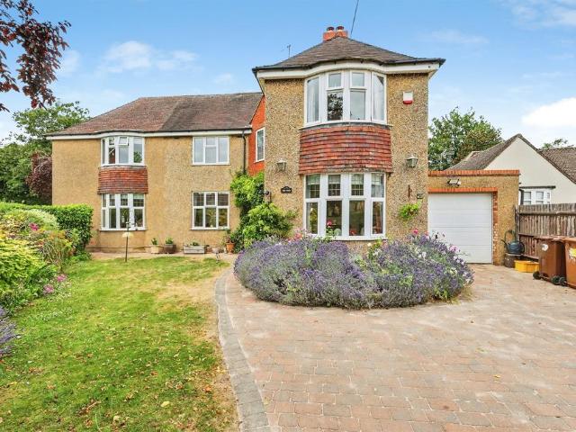 House for sale in Northampton, Northamptonshire