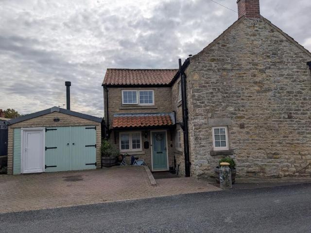 House for sale in Thornton-le-dale, North Yorkshire