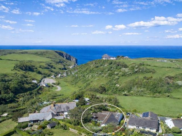 House for sale in Tintagel, Cornwall
