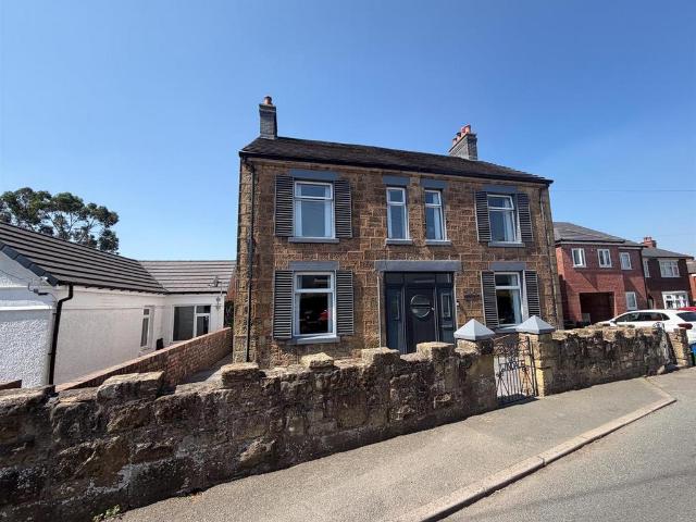 House for sale in Summerhill, Wales