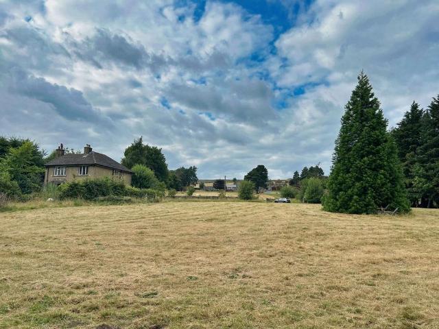 House for sale in Riddlesden, West Yorkshire