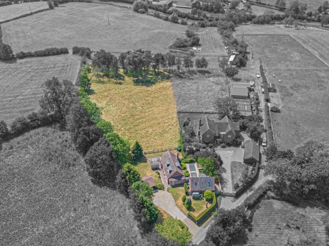 House for sale in Green Close, Warwickshire
