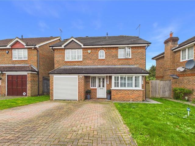 House for sale in Shinfield, Three Mile Cross