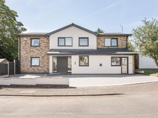 House for sale in Streetly, West Midlands