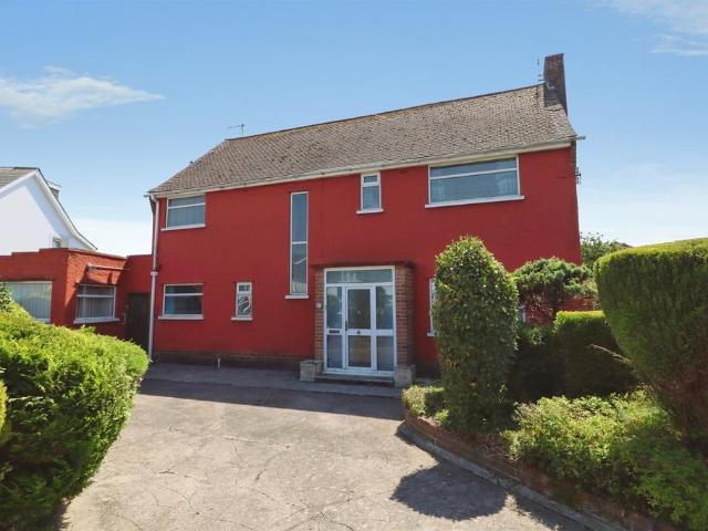 House for sale in The Knap, Barry