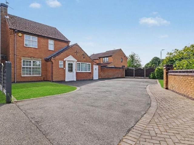 House for sale in Hamilton, Leicester