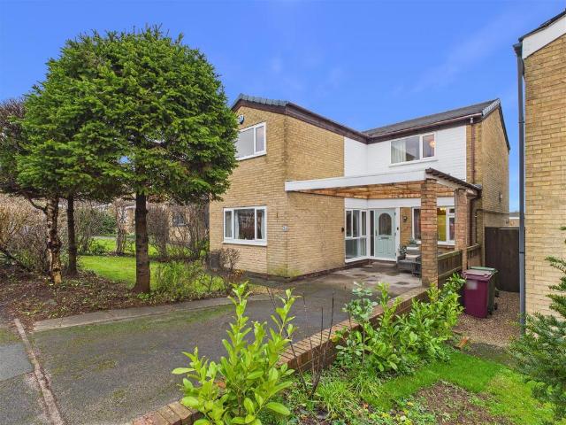 House for sale in Brackenfield, East Midlands
