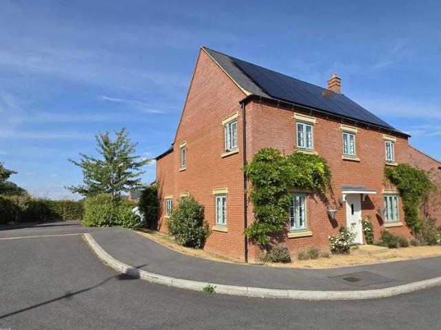 House for sale in Carpenter's Place, Brackley