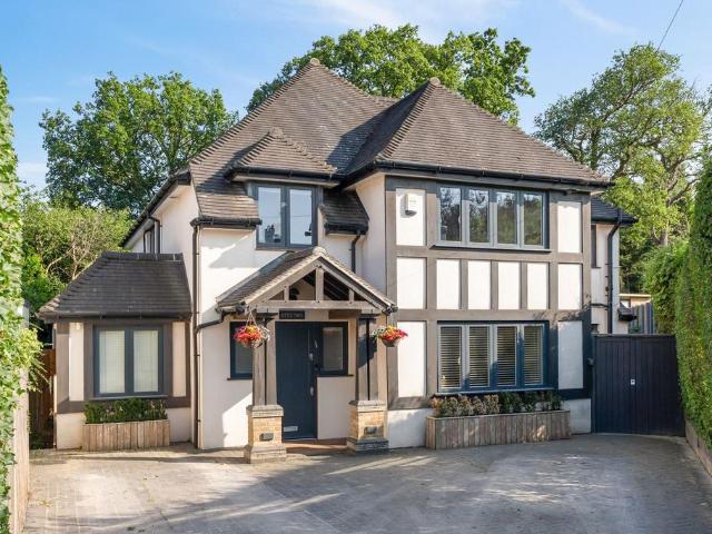 House for sale in Radlett, Hertfordshire
