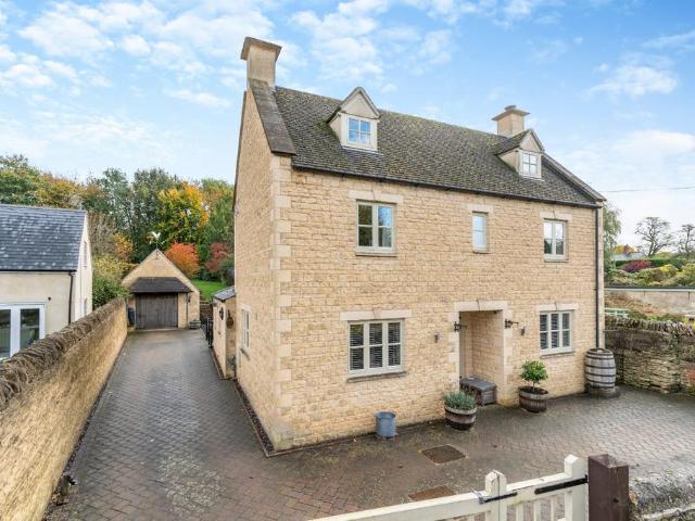 House for sale in Fossebridge, Gloucestershire