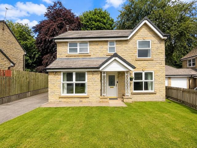 House for sale in Broad Folds, Queensbury