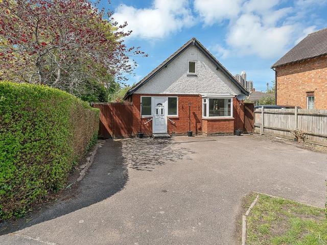 House for sale in Elmfield, Leicestershire