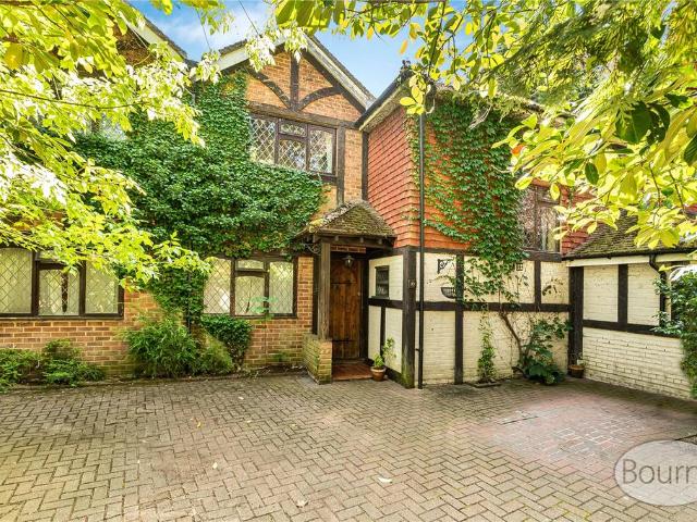 House for sale in Boxgrove, Westborough