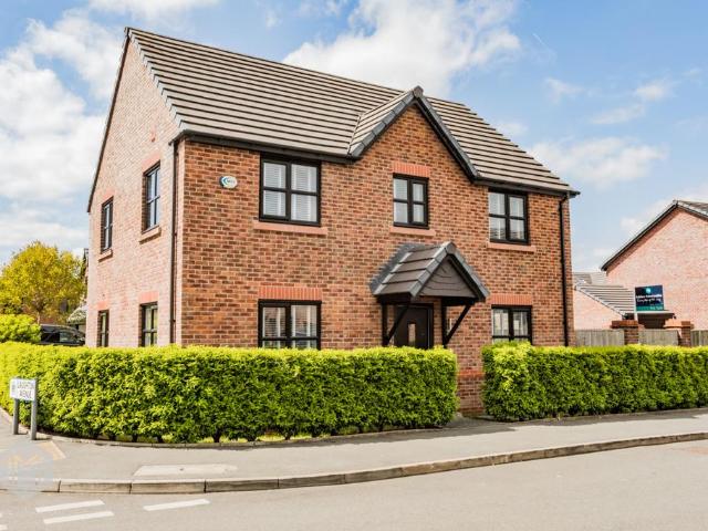 House for sale in Worsley, Boothstown