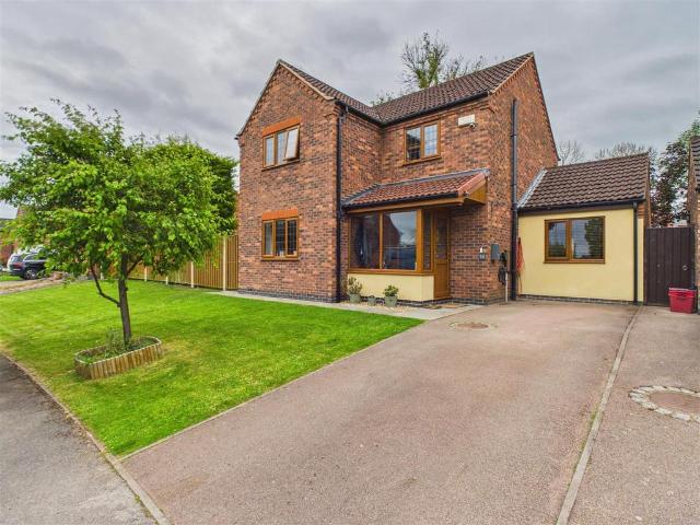 House for sale in Castle Donington, Leicestershire
