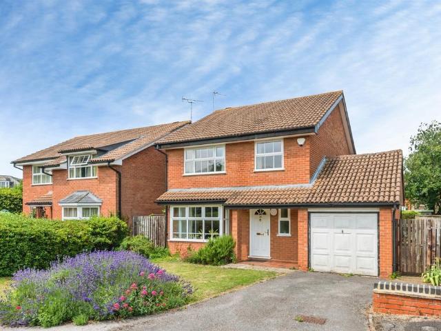 House for sale in Caldecott, Dromore