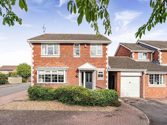 House for sale in Lower Stratton, Stratton St. Margaret