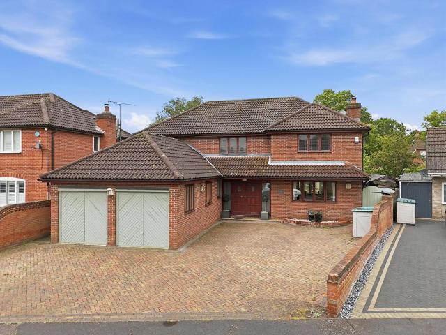 House for sale in Highwoods, Fordham Heath