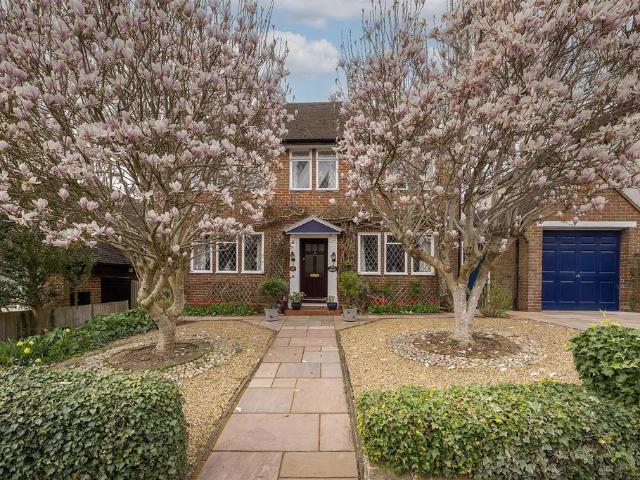 House for sale in Roundwood, Five Acres