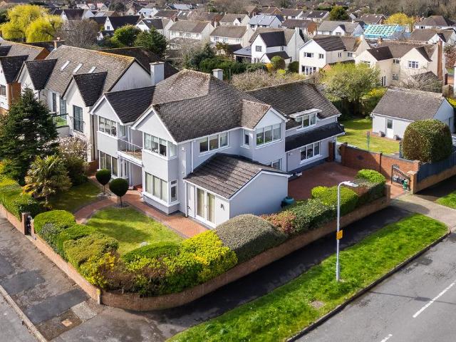 House for sale in Cosmeston, Penarth