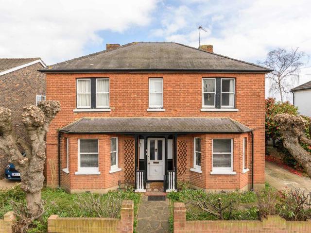 House for sale in Blackhills, Surrey