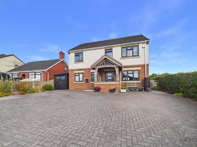 House for sale in Kingsley, Kingsley Moor