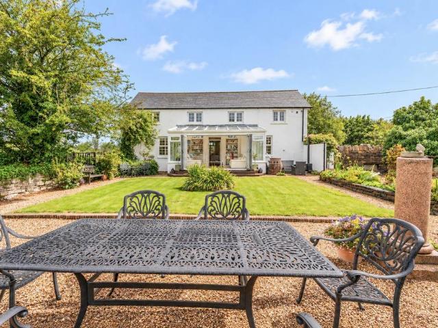 House for sale in Saint Bride's Wentlooge, Wales