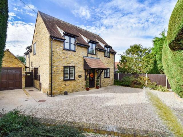 House for sale in Stondon Green, Brentwood