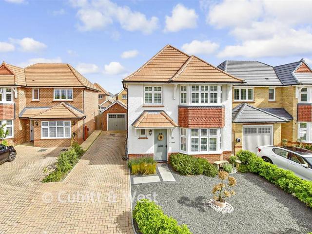 House for sale in Littlecote, West Sussex