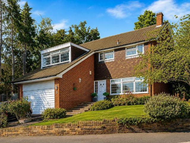 House for sale in Northwood, Greater London