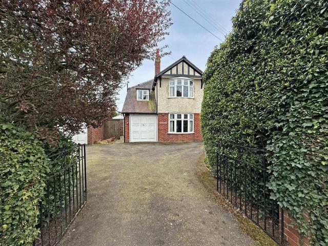 House for sale in Bayston Hill, Shropshire