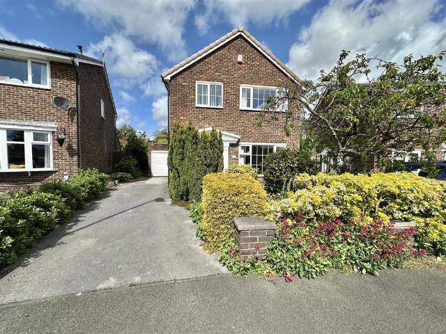 House for sale in Heckmondwike, West Yorkshire