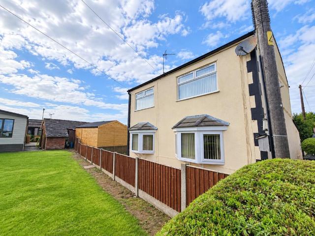 House for sale in Moston, Middlewich