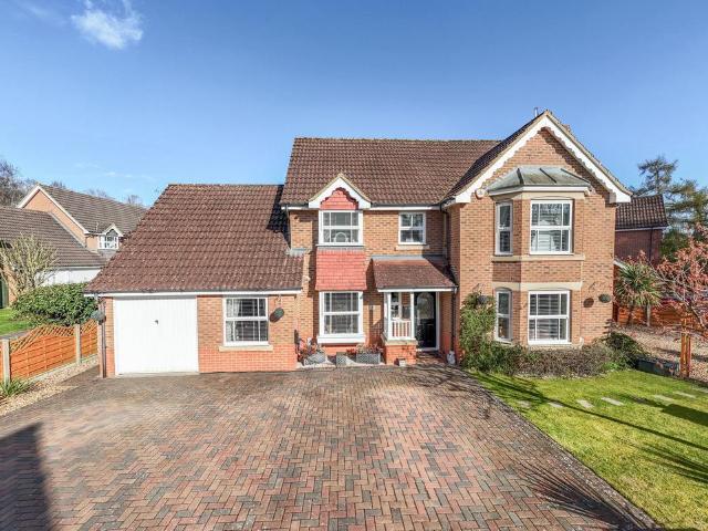 House for sale in Brambleside, Kettering