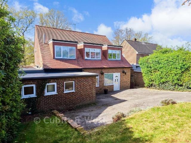 House for sale in Sunnyside, Mid Sussex
