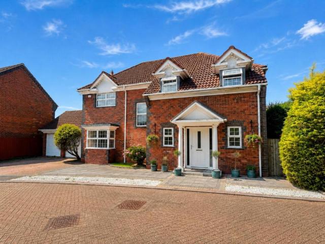 House for sale in Wootton, Northamptonshire