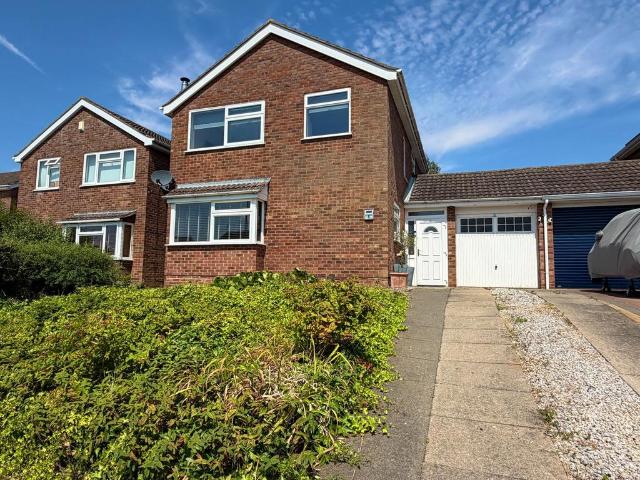 House for sale in Earls Barton
