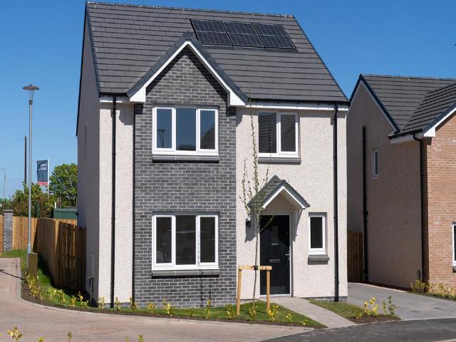 House for sale in Baxter Park, Dundee