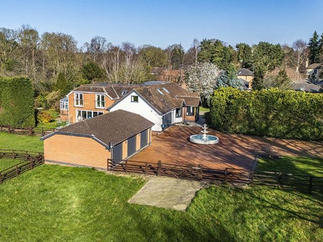 House for sale in Alverton, East Midlands
