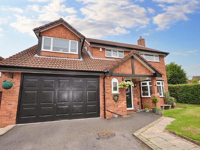 House for sale in Stone, Baswich
